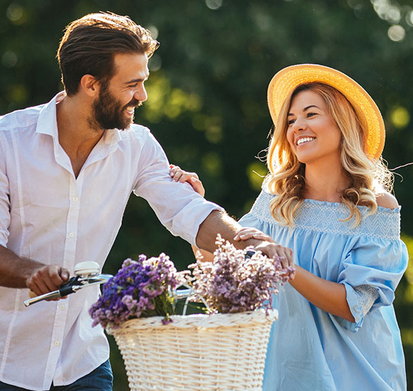 couple walking with white teeth